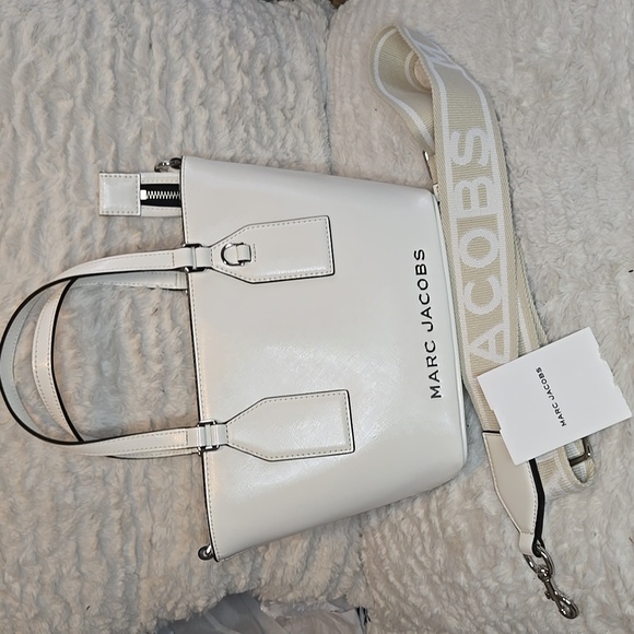 Marc Jacobs Handbags - Marc Jacobs Cream Tote with Guitar Strap NWT